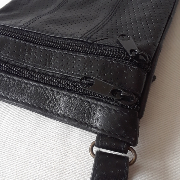 Moroccan Soft Leather Crossbody Bag. Black - Picture 4 of 13